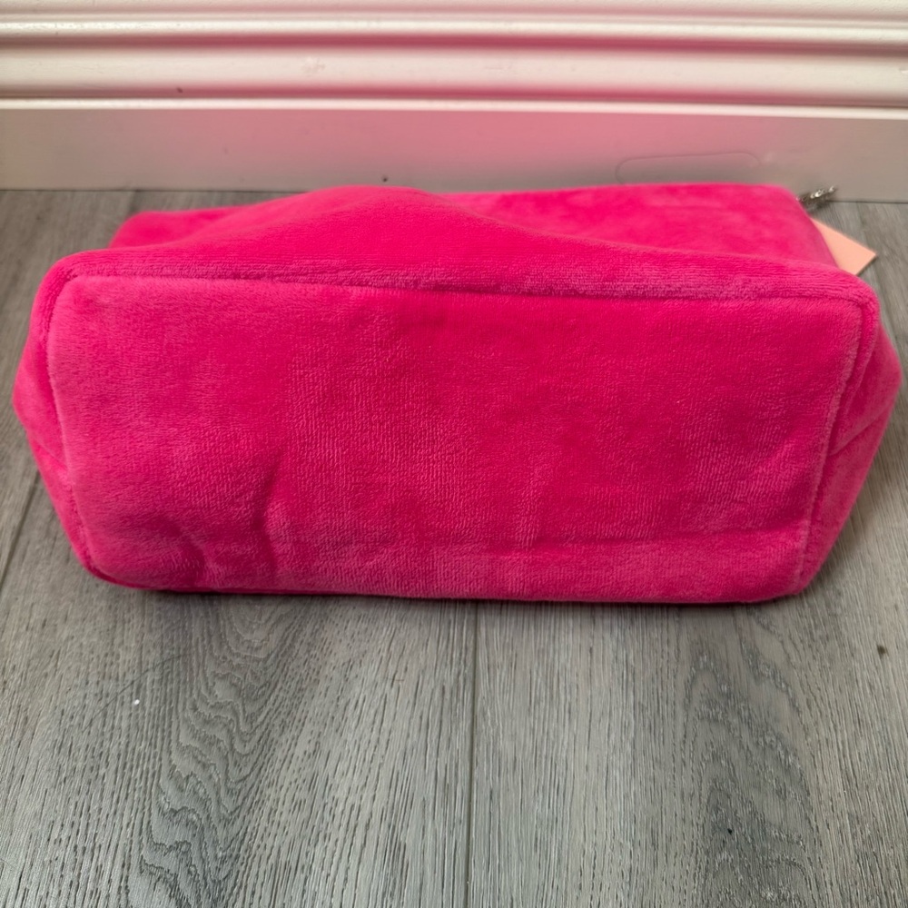 Juicy Couture Pink Bag, Juicy Couture Make Up Bag, Juicy Couture Travel Bag - Picture 9 of 10